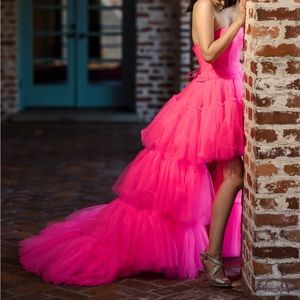 Sherri Hill hot pink hi low prom dress 53776 size 0 fits 2-4 easily